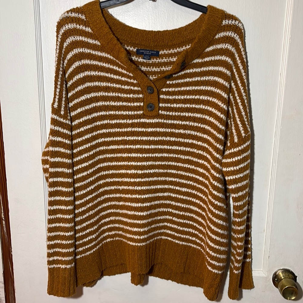 American Eagle Sweater